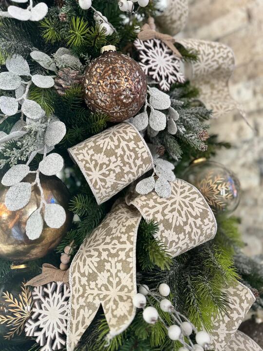 Ivory snowflake ribbon and gold ornaments